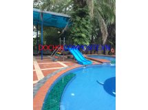 Cầu trượt nước trẻ em